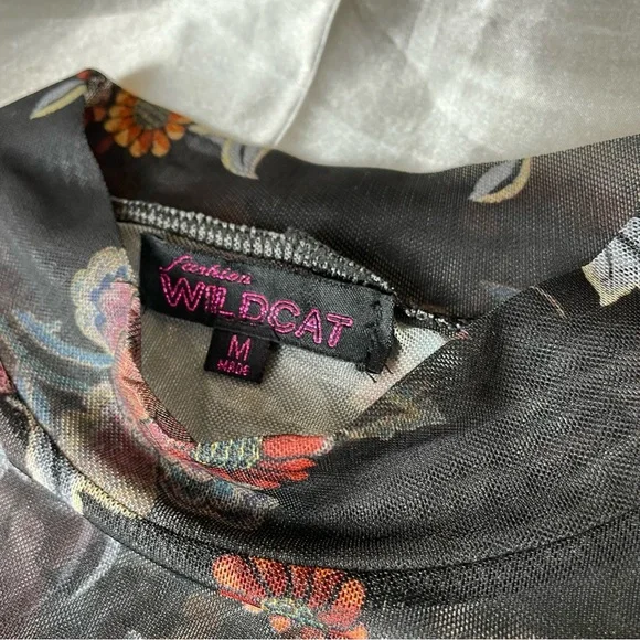 Mesh turtleneck full sleeve top in black / floral - Picture 4 of 7